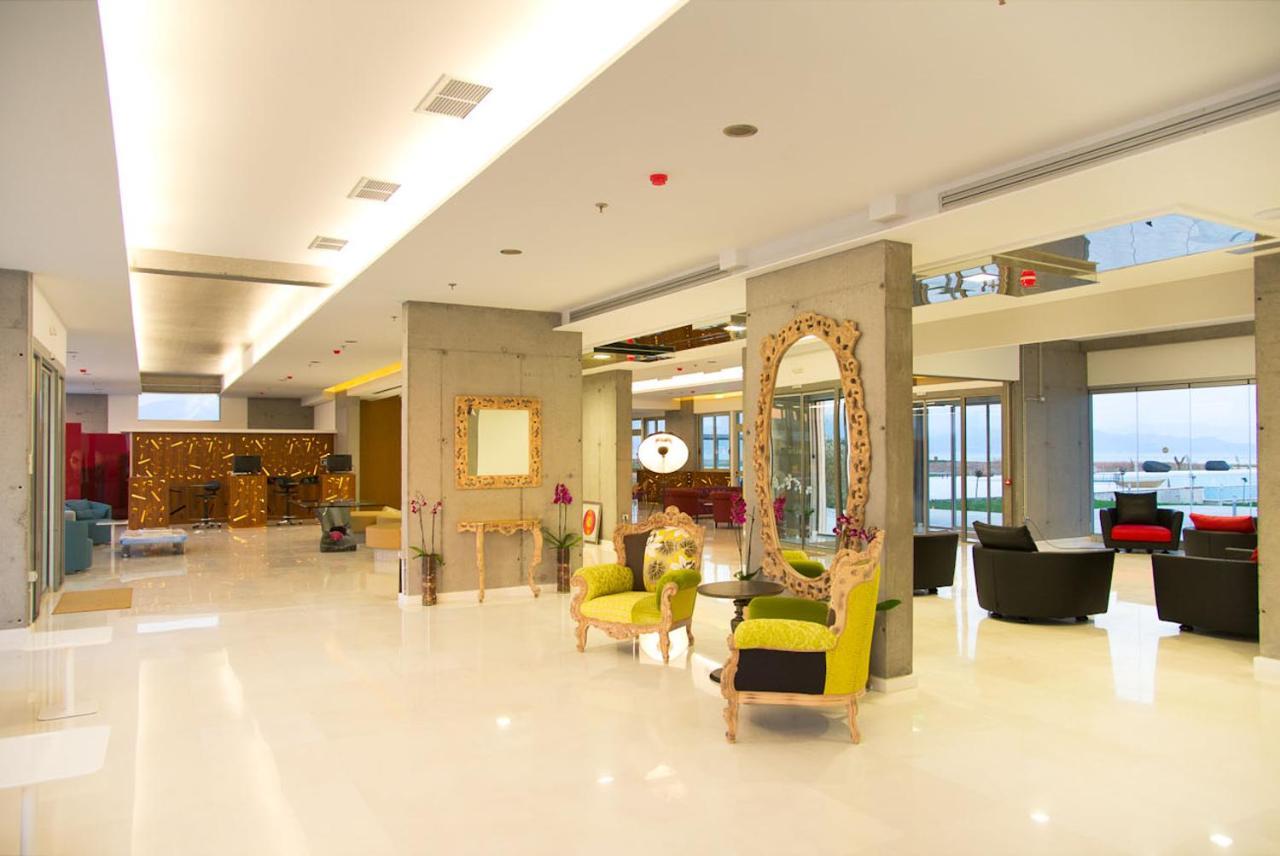Buca Beachclub Resort (Adults Only) Messíni エクステリア 写真